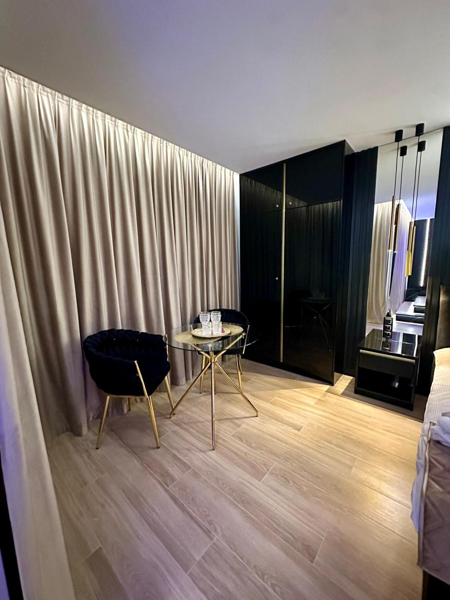 Masarska 6 Vip Apartamenty Jacuzzi 크라쿠프 외부 사진