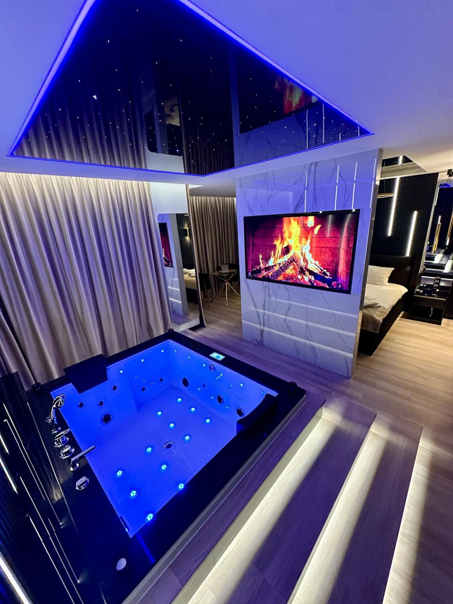 Masarska 6 Vip Apartamenty Jacuzzi 크라쿠프 외부 사진